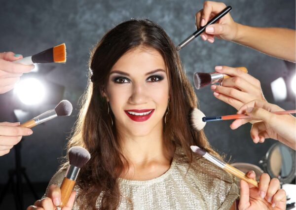 Online Course for Aspiring Makeup Artists